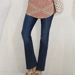 Modern straight leg Jean